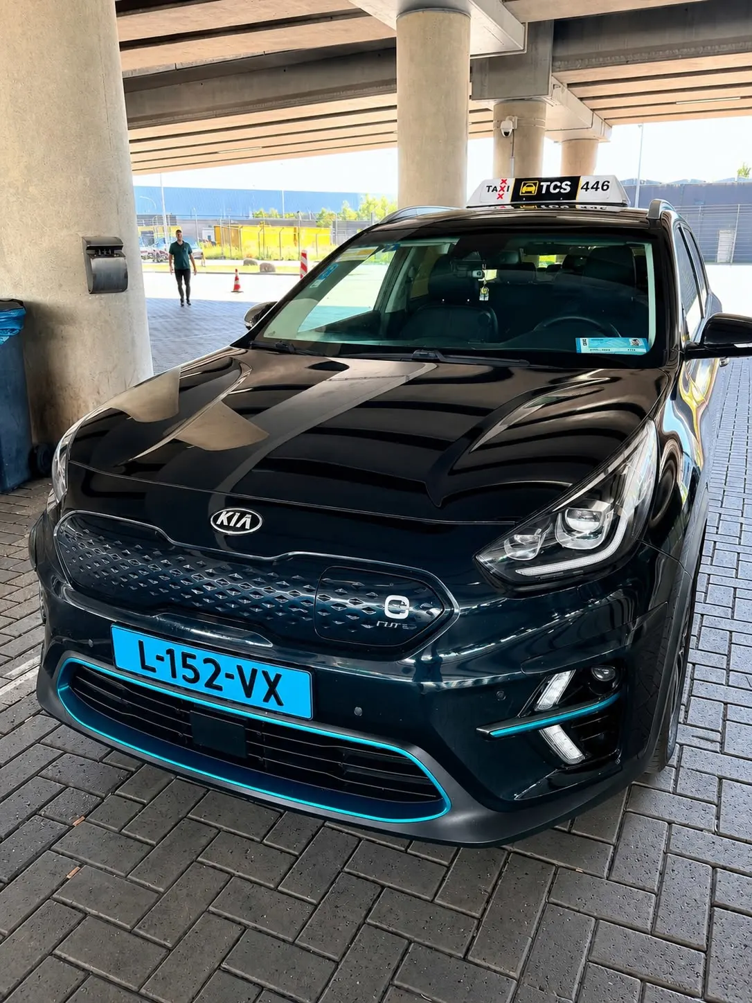 Zwan Taxi chauffeur zakelijk vervoer Amsterdam